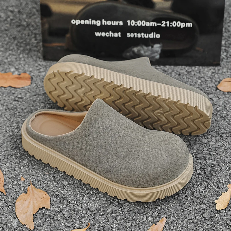 

Men's casual slip on slippers summer new soft-sole anti-slip comfortable outdoor walking shoes fashion youth Joker tide slippers