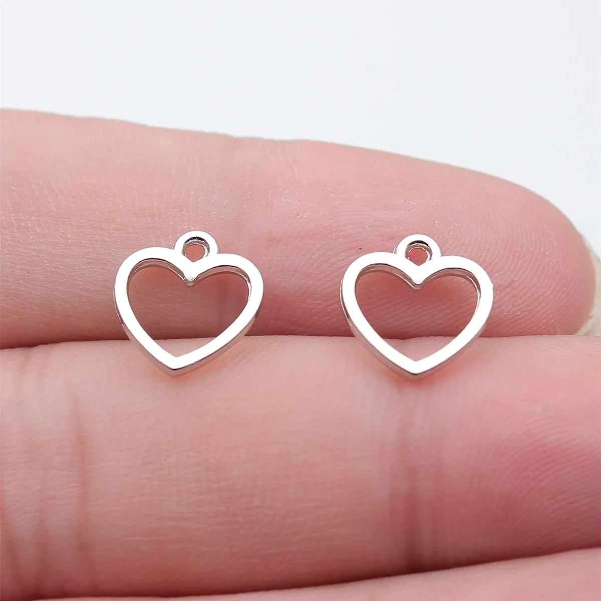 WYSIWYG 40pcs 12x11mm Antique Silver Color Hollow Heart Charms Pendant For DIY Jewelry Making Handmade Jewelry Craft Findings