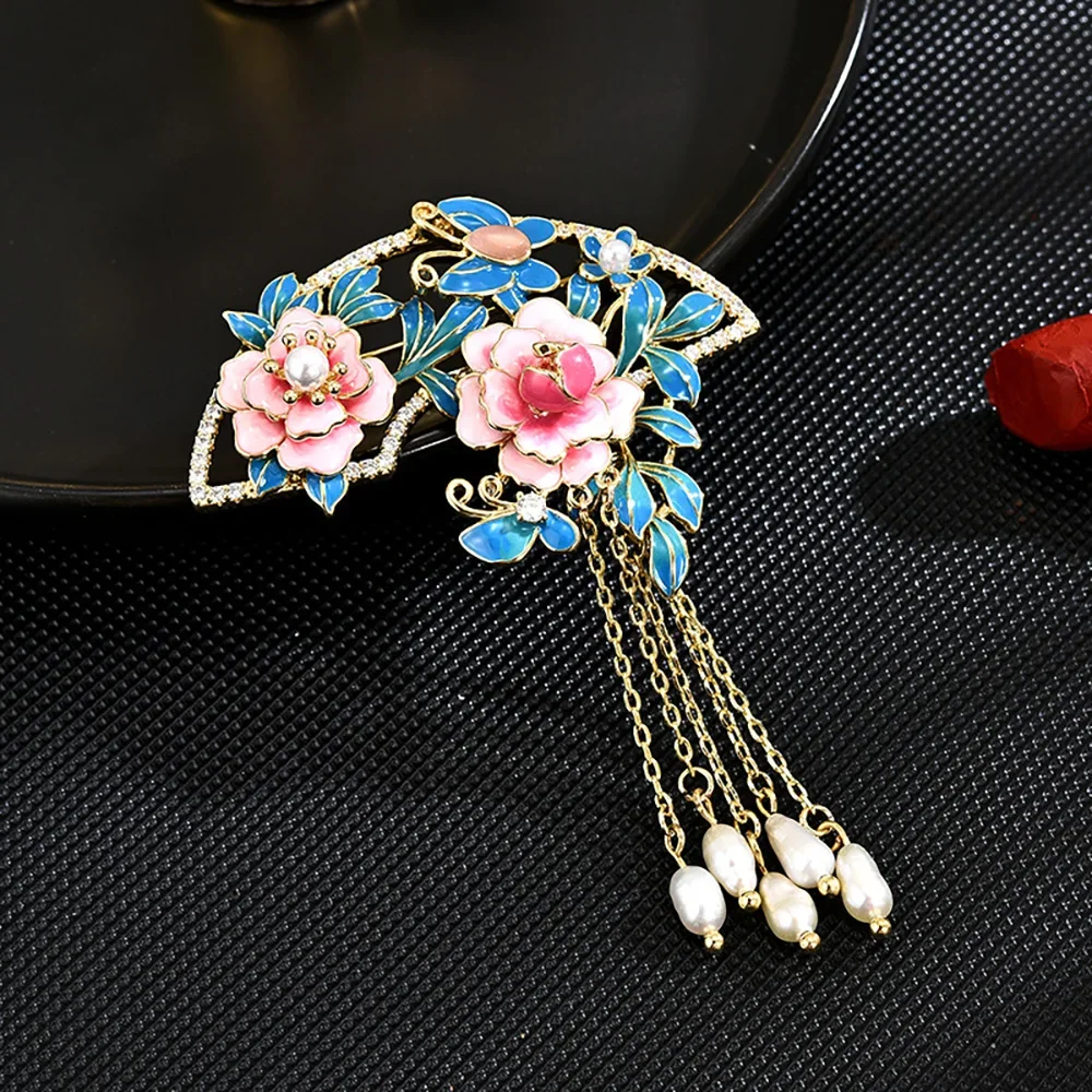 Chinese style Peony Flower Brooch Exquisite women Tassel Pearl Pendant brooches Inlaid zircon alloy brooch Suit pins accessories