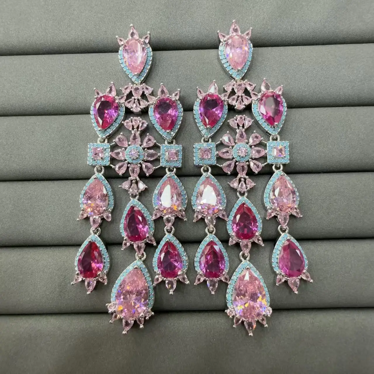 boucles-d'oreilles-pendantes-de-luxe-multicolores-en-zircon-en-forme-de-goutte-d'eau-pour-femme-magnifiques-bijoux-de-declaration-cadeau-ideal-pour-mariage-soiree-ou-fete-formelle