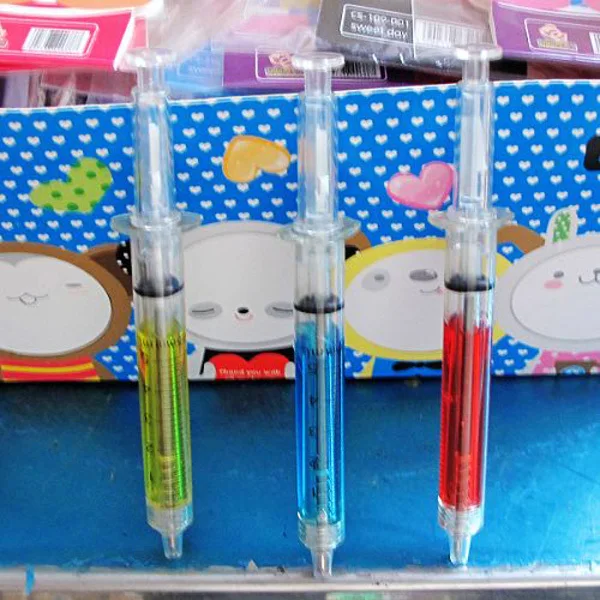 

4Pcs Per Pack Fashionable Syringe Ball Pen Four Colors 13cm Long Replaceable Liquid Movement Gift for Family Friends