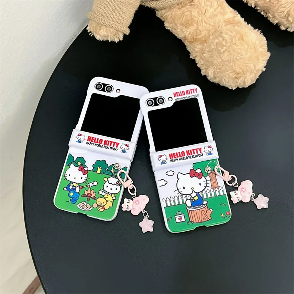 

Barbecue Hello Kitty With Pendant Phone Case for Samsung Galaxy Z Flip 3 4 5 Z Flip 6 5G PC Hard Anti-fall Back Cover Anti-fall