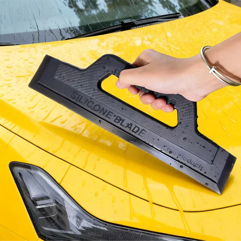 Image of Auto-Waschzubehör: Nahtloser Scheibenwischer mit Silikonschaber und Anti-Rutsch-Griff für die Fahrzeugaufbereitung und Folienapplikation