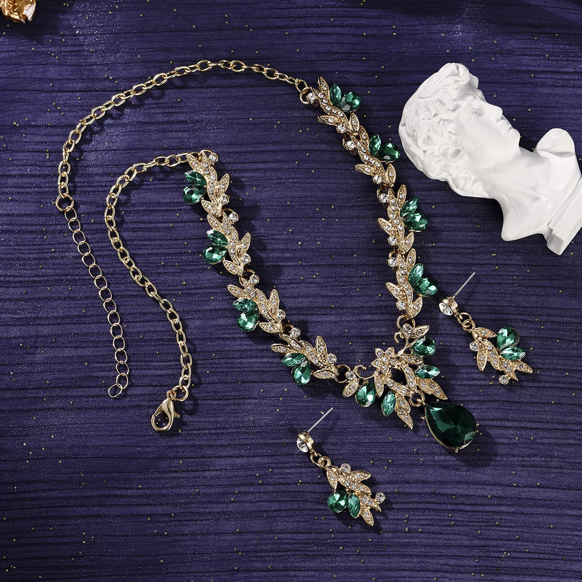 Luxury Rhinestone Bridal Necklace & Earring Set, Exquisite