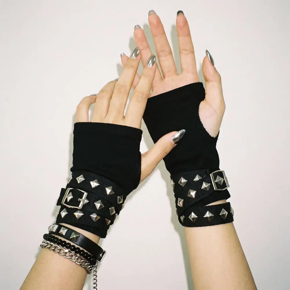 Personalized Harajuku Metal Rivet Gloves Black Y2K Punk Wristband Hip Hop Hip hop Half-finger Gloves Women
