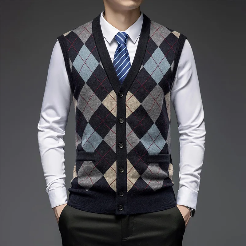 

Men's Knitted Wool Vest Cardigan Sleeveless Pockets V-neck Sweater Base Vest Jacquard