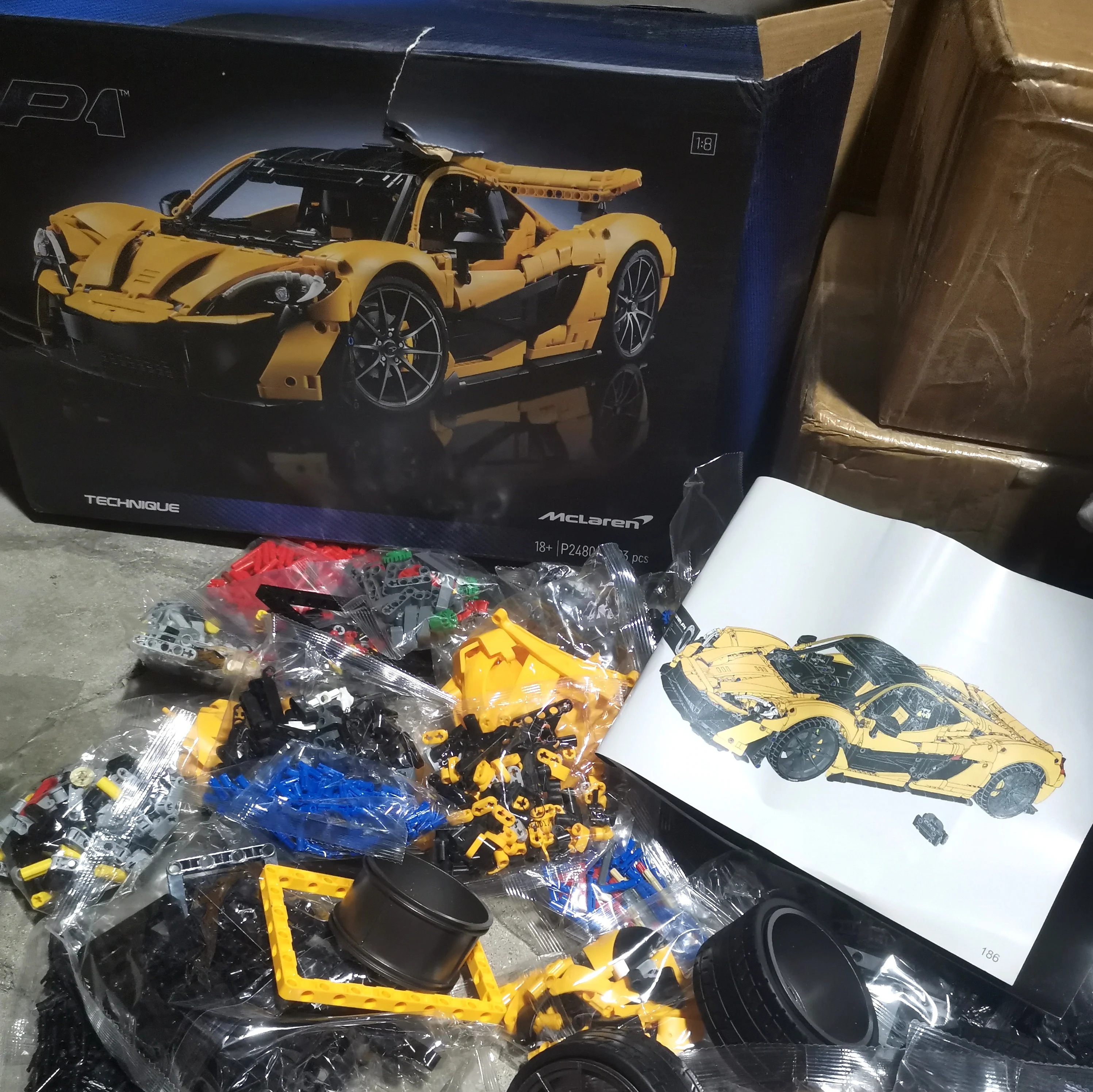 الصندوق الأصلي متوافق 42172 1:8 سيارة رياضية الطوب نموذج حلية Gifts3893 قطعة اللبنات التقنية P1 سوبر سباق السيارات