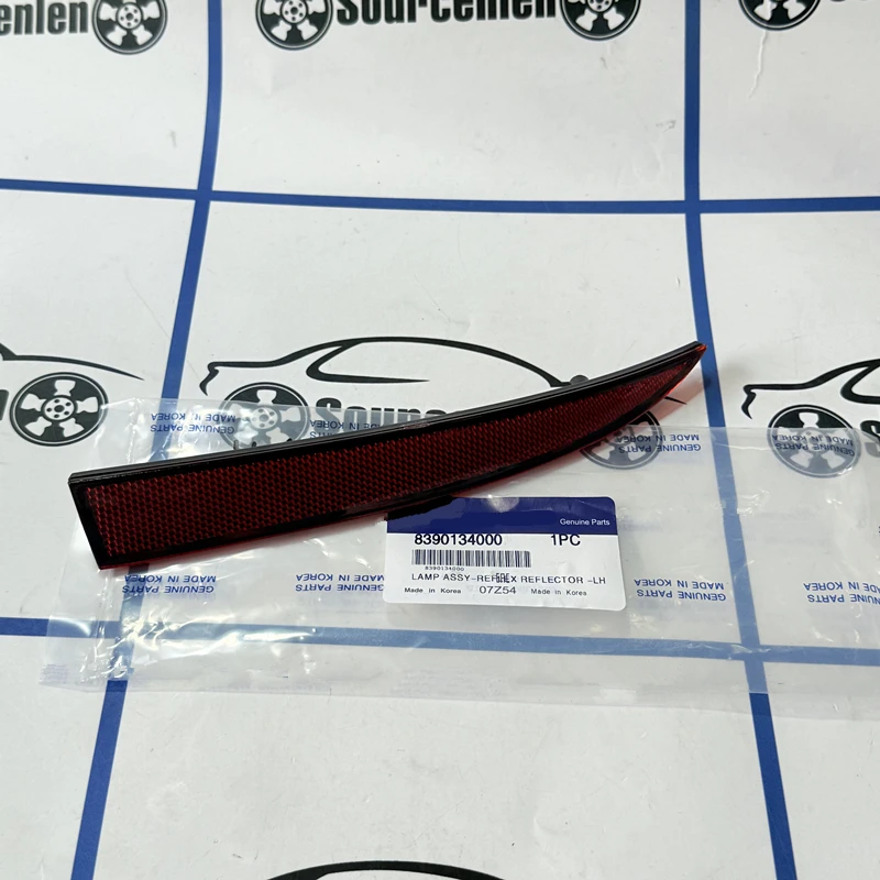 Brand New Genuine Rear Bumper Reflector Assy For Ssangyong Korando 2015 8390134000 8390234000 83901-34000  83902-34000