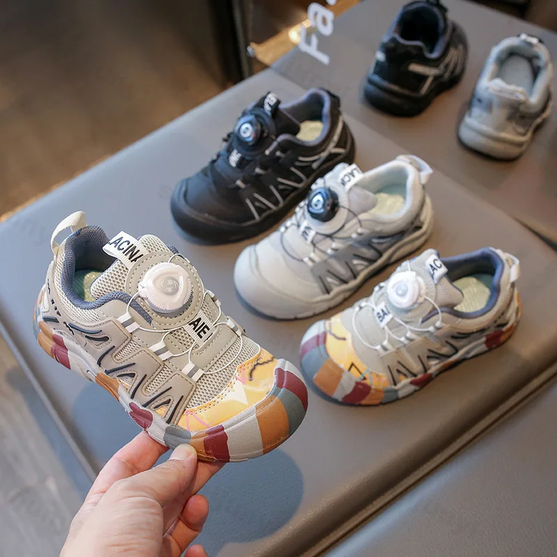 

Дышащая повседневная спортивная обувь с низким берцем для мальчиков, осень 2024, новые детские модные трендовые универсальные удобные нескользящие кроссовки