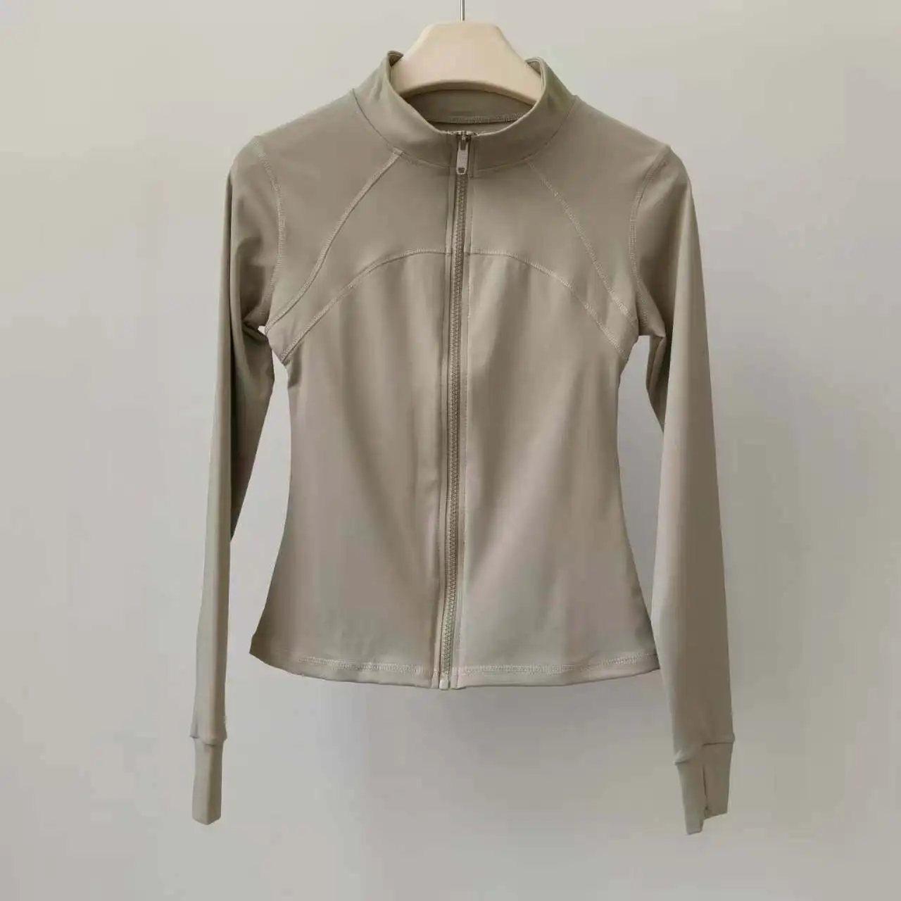 Yoga-Bekleidung Jacke Schlankmachender Stehkragen Schlankes Sport-Oberteil Pilates Atmungsaktive Schnelltrocknende Laufjacke Fitness-Bekleidung – Detail 6