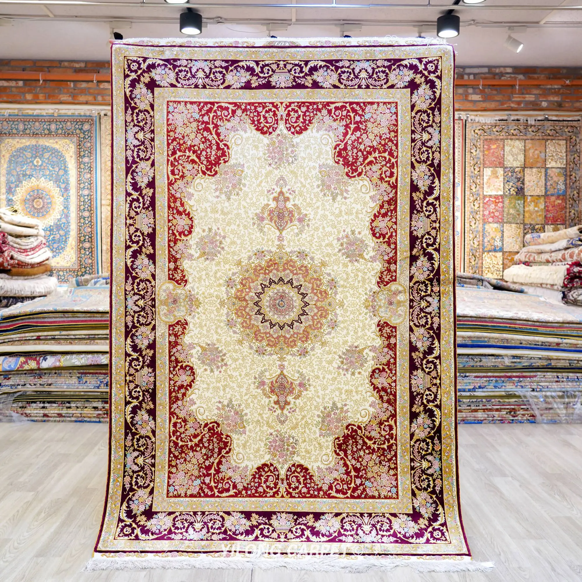 

4'x6' India Silk Carpet Vantage Red Medallion Wholesale Persian Rugs (YWX064A)