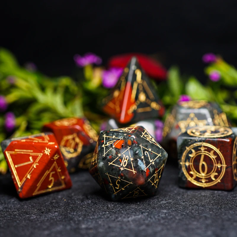 

Natural Bloodstone COC DND Dice For Magic The Gathering Role-Playing Games,Cthulhu Dungeons And Dragons Baldur's Gate Game Dice