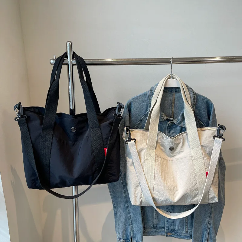 

Large Capacity Portable Messenger Bag Women's 2024 New Lightweight Casual Shoulder Bag Student Class Commuting Bag Hot Sale