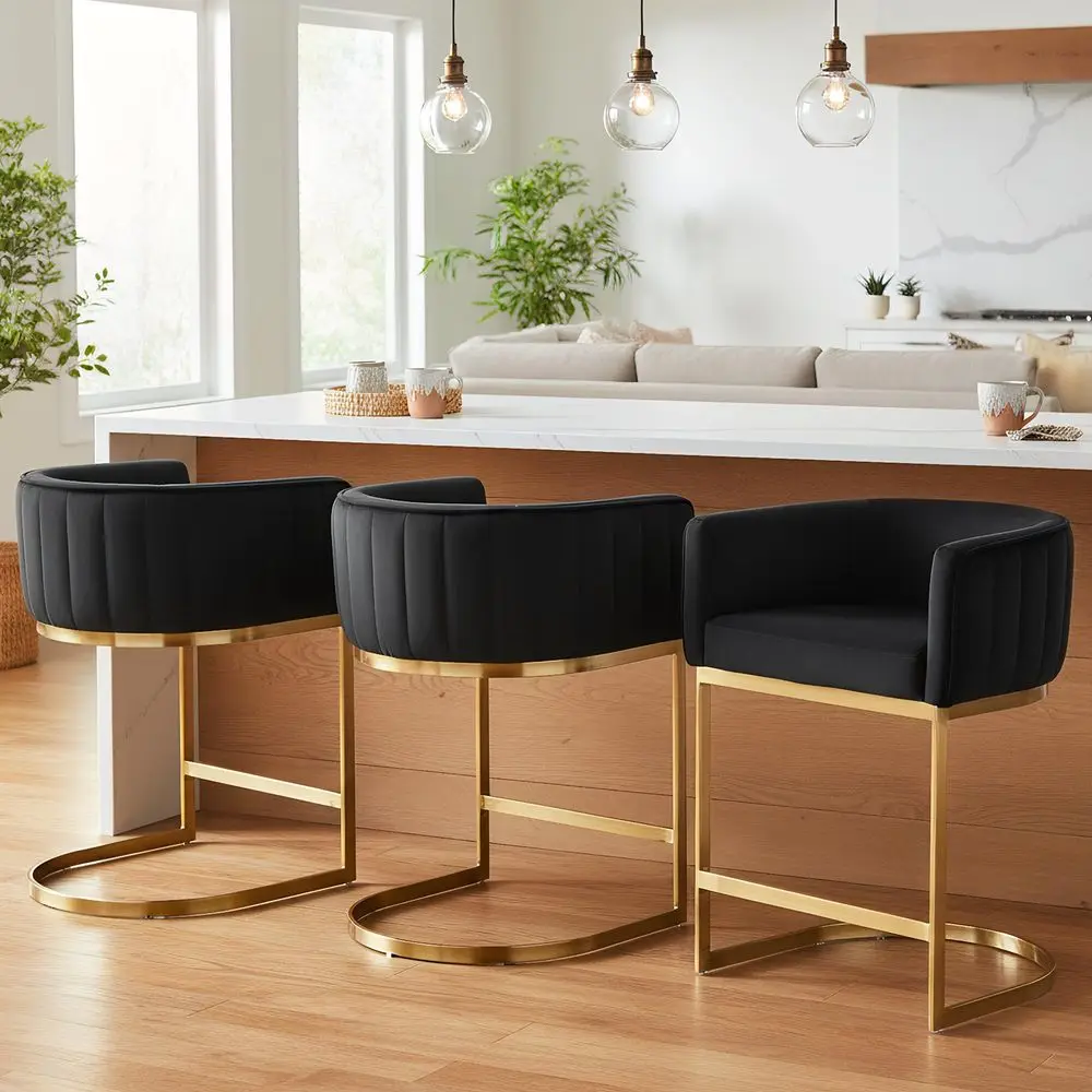

Modern Velvet Counter Height Bar Stools Set of 3 for Kitchen Island Comfy holstered Barrel Back Stool Chair with Golden Metal