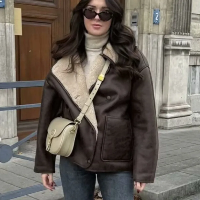 

3-Color Design Long-Sleeve Faux Fur & Leather Integrated Outerwear Warm Coat 2025 Autumn Women's Collared Faux Fur-Lined Jacket