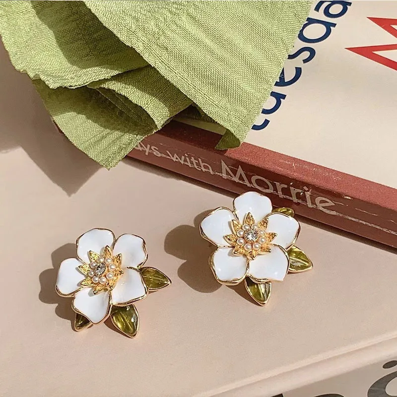 White Flower Stud Earrings for Women Folded Acrylic Side Charming Sweet Floral Girls Earrings Japanese Style Ear Jewelry