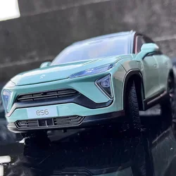 子供のためのダイキャストカーのおもちゃ,合金,1:24,nio es6,6ドア,オープンサウンド,ライト,プルバック,金属ボディ,ゴム製タイヤ,おもちゃのギフト