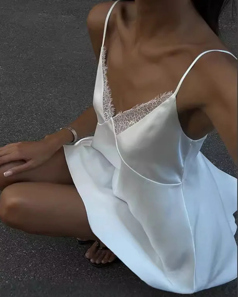 فستان ستان بلون سادة، مزيج أبيض مع تنورة ربط من الدانتيل، فستان مثير بحزام سباغيتي مع حزام مفتوح الظهر بدون ظهر #4