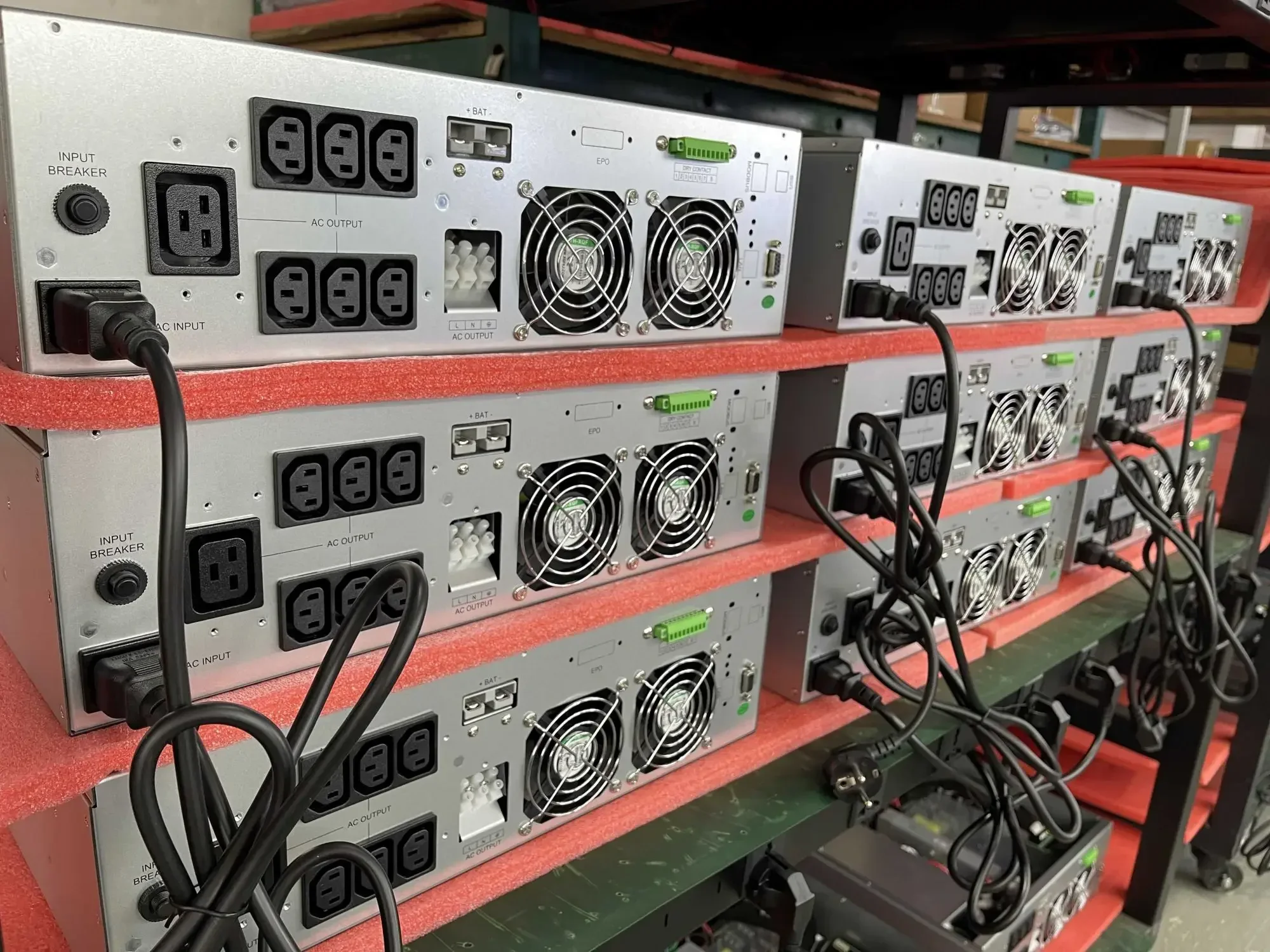 المهنية 3KVA 230 فولت مرحلة واحدة عالية التردد رف شنت البحرية على الانترنت UPS احتياطية إمدادات الطاقة 9px للاستخدام المهني