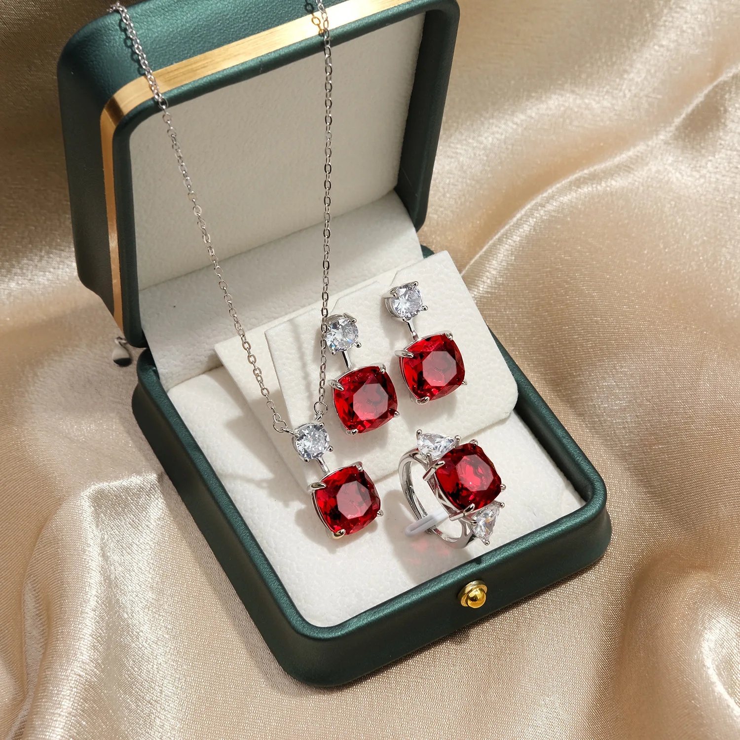 Perhiasan Wanita Perak Sterlin - Vintage Necklace ulasan dan harga