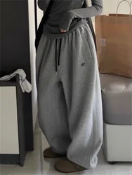 QWEEK Y2K Gray Fleece-lined Sweatpants Women Korean Style Baggy White Sports Pants Oversize Harajuku Vintage Winter Black Jogger