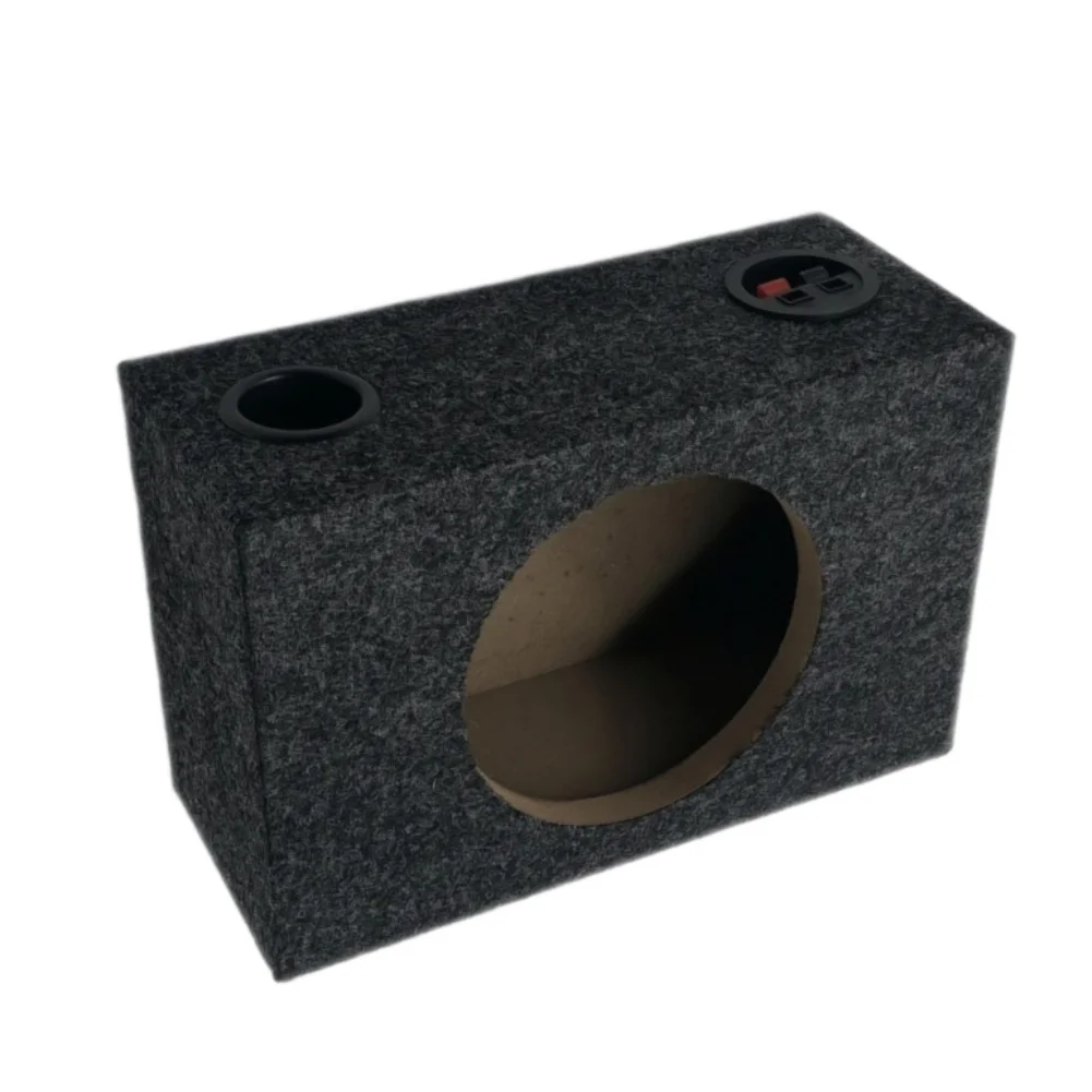 6.5 inch speaker case constructed of wood with 29.5 x 19.5 x 12.5 cm external dimensions and 14.5 cm inner opening