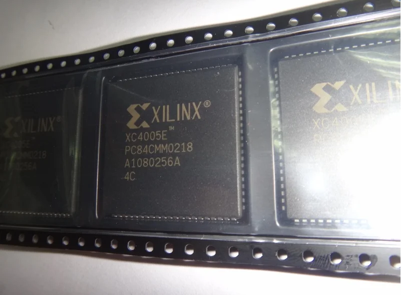 1 ~ 10 قطعة/الوحدة XC4005E-4PC84C -4PC84I PLCC-84 100% العلامة التجارية الجديدة الأصلية #1