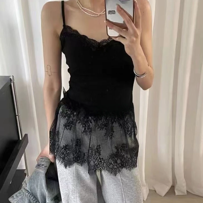 솔리드 컬러 섹시 레이스 스커트 레이스 슬링 베스트 여성 이너웨어 가슴 패드 포함 아름다운 백탑 여성 의류