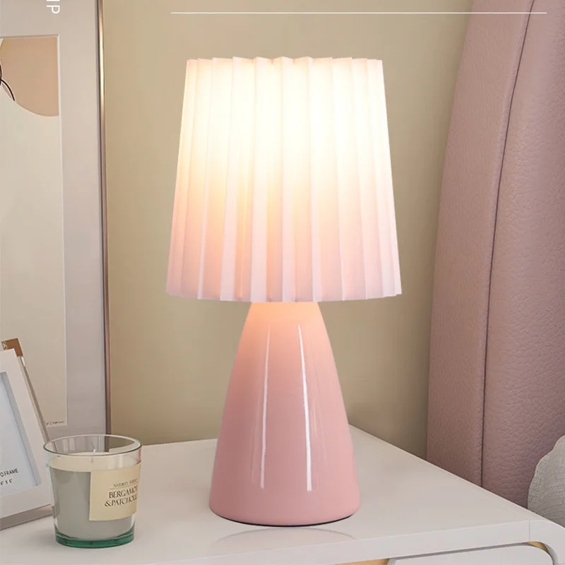 

Milk Shake Bedroom Bedside Small Night Light E27 USB Plug Nordic Retro Girl Pleated LED Desk Light Warm Atmosphere Light