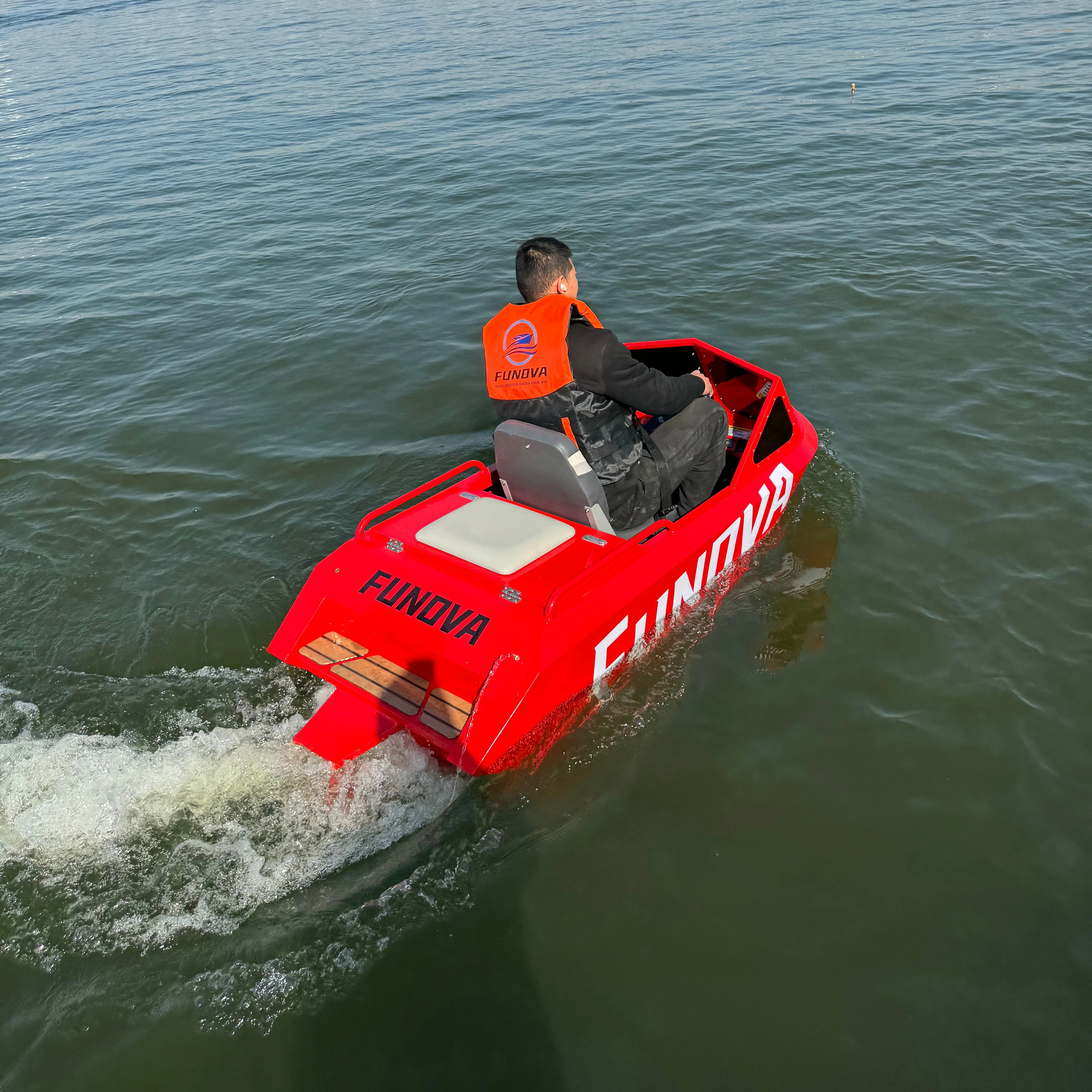 Portable Mini Water Karting Boat, Compact Frame High Endurance Power Component For Family Weekend Water Trip