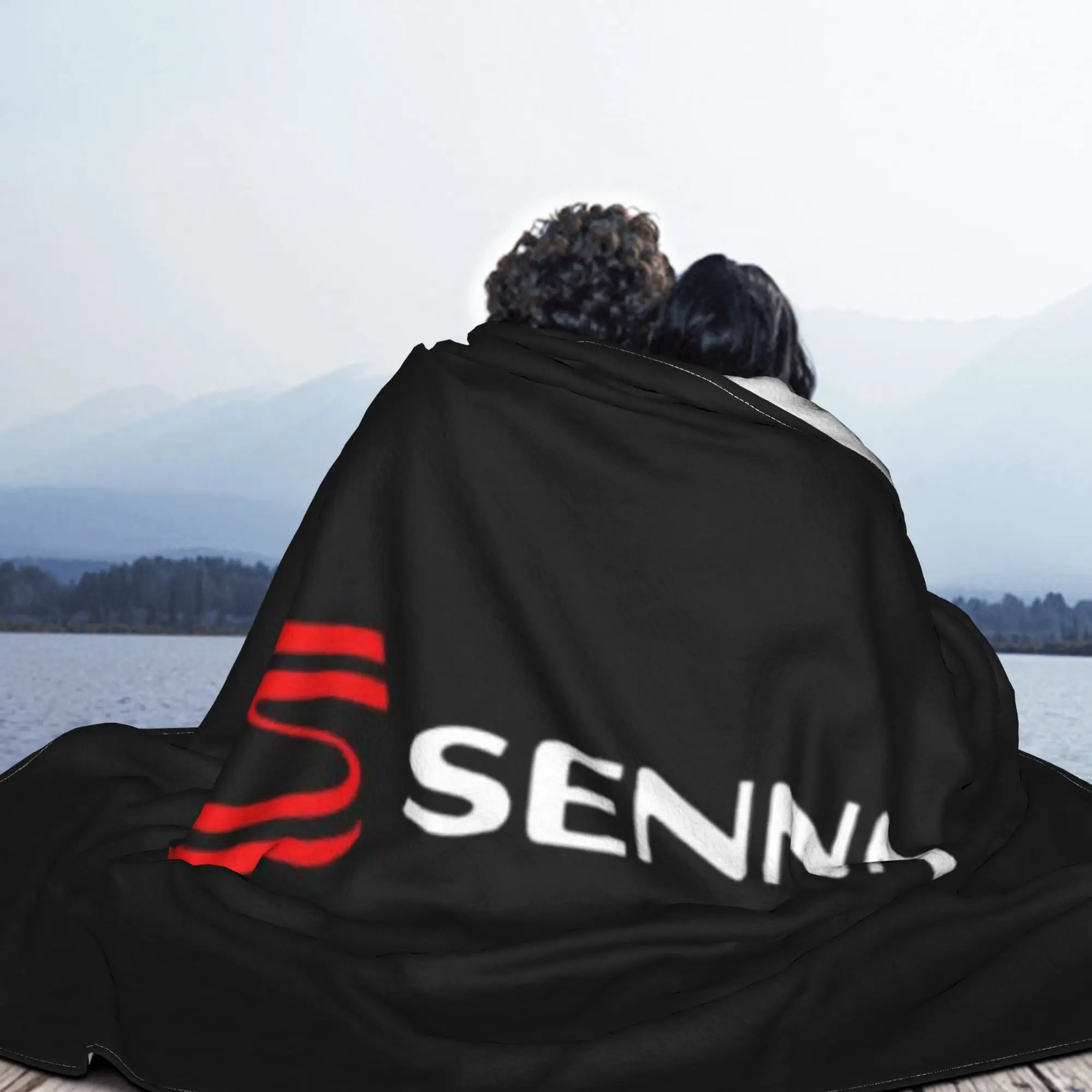 melhor-preco-para-comprar-cobertor-de-flanela-com-logo-senna-macio