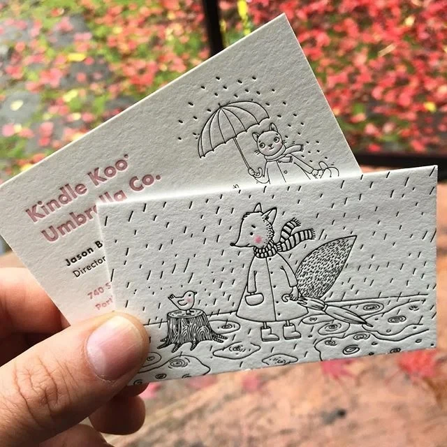 biglietto-da-visita-personalizzato-di-lusso-con-logo-in-rilievo-carta-testurizzata-bianca-cartoncino-di-cotone-design-biglietto-di-ringraziamento