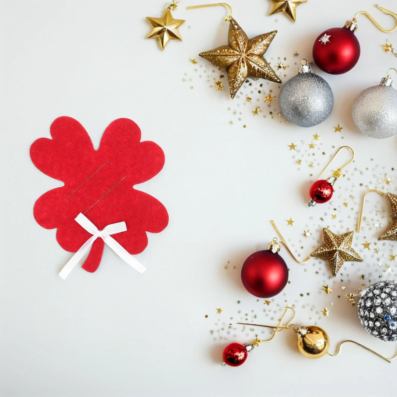 

12Pcs Felt Christmas Four Leaf Clover Wallet Small Red Green Holder Money Clip Portable Travel Holiday Gift