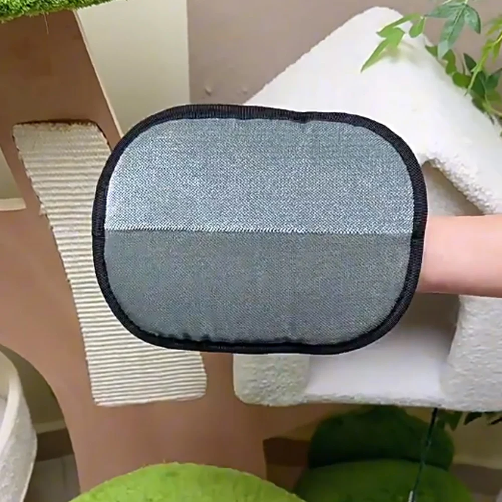 Thumbnail 3 - #32 Cat Deshedding Brushes Comparison Guide