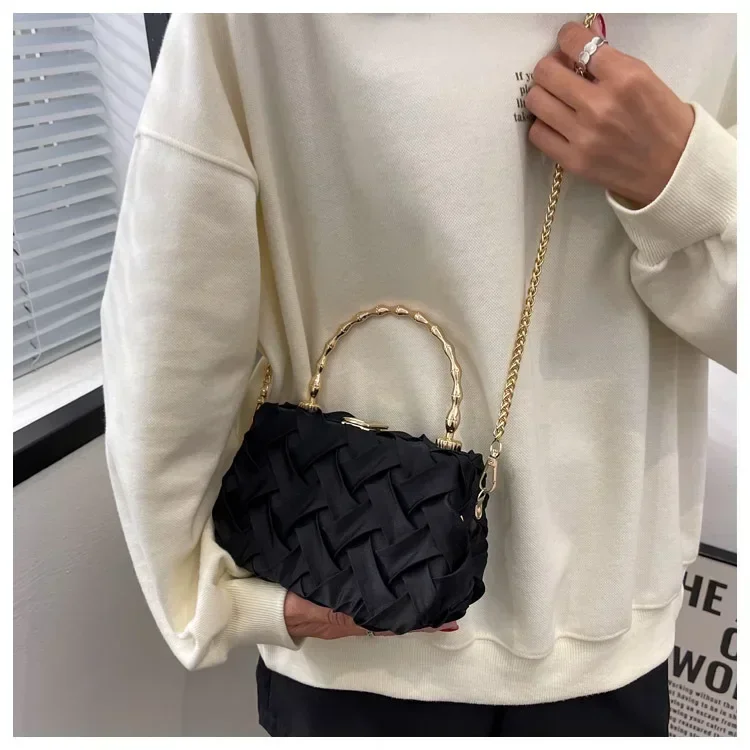 2023 Weave Small Tote Bag with Metal Portable New Chain Women\'s Designer Handbag Luxury Brand Shoulder Messenger Bag Phone Purse