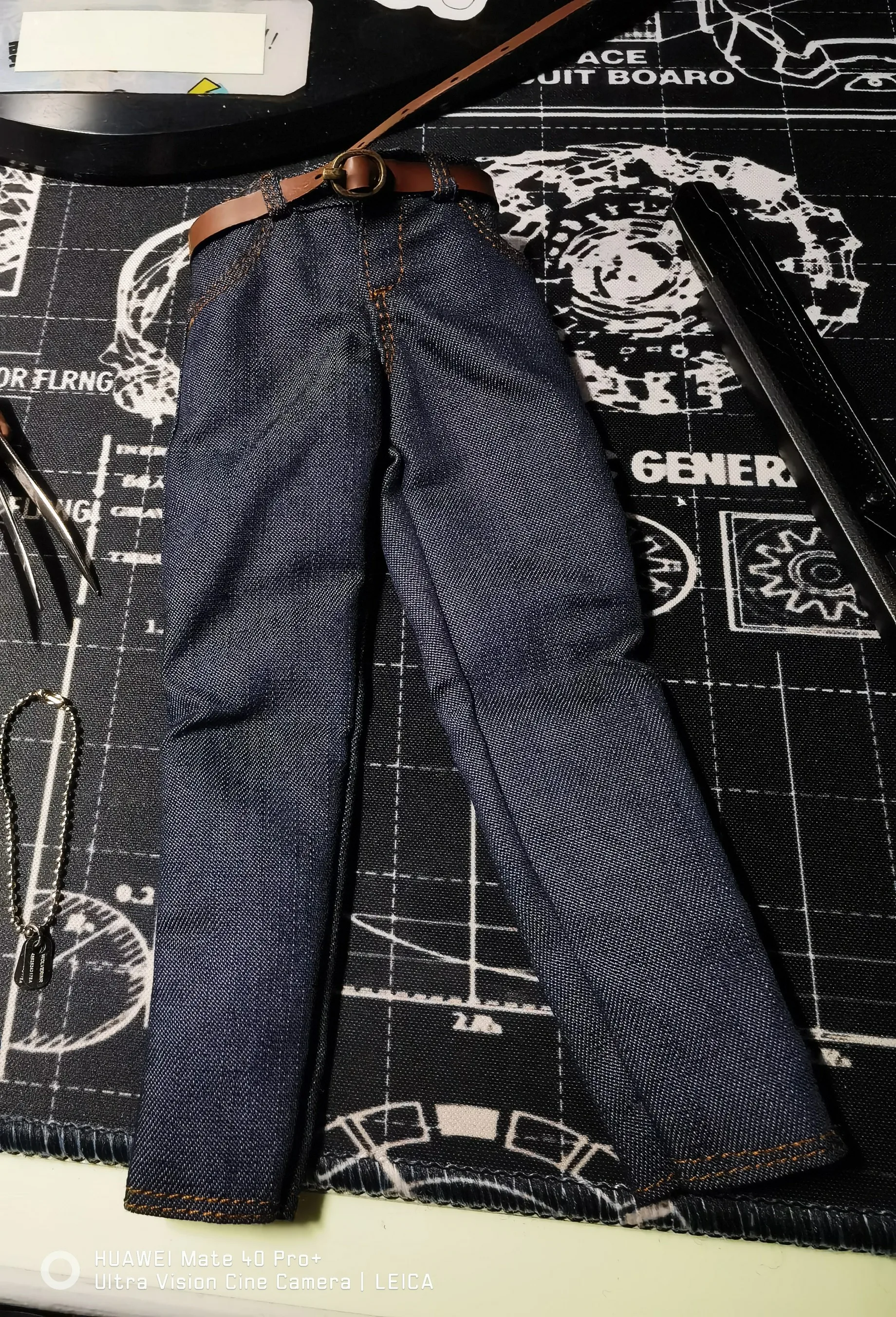 1/6 Scale male clothes Multi-pocket studded casual cargo shorts fit 12 inches Action figure body model