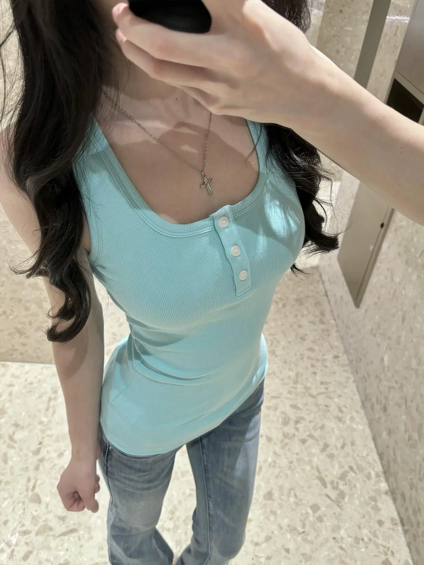 Slim Fit  Color Ribbed Henry Collar Strap Vest Women Summer White Enhancing Sleeveless Top Outerwear Casual Wear