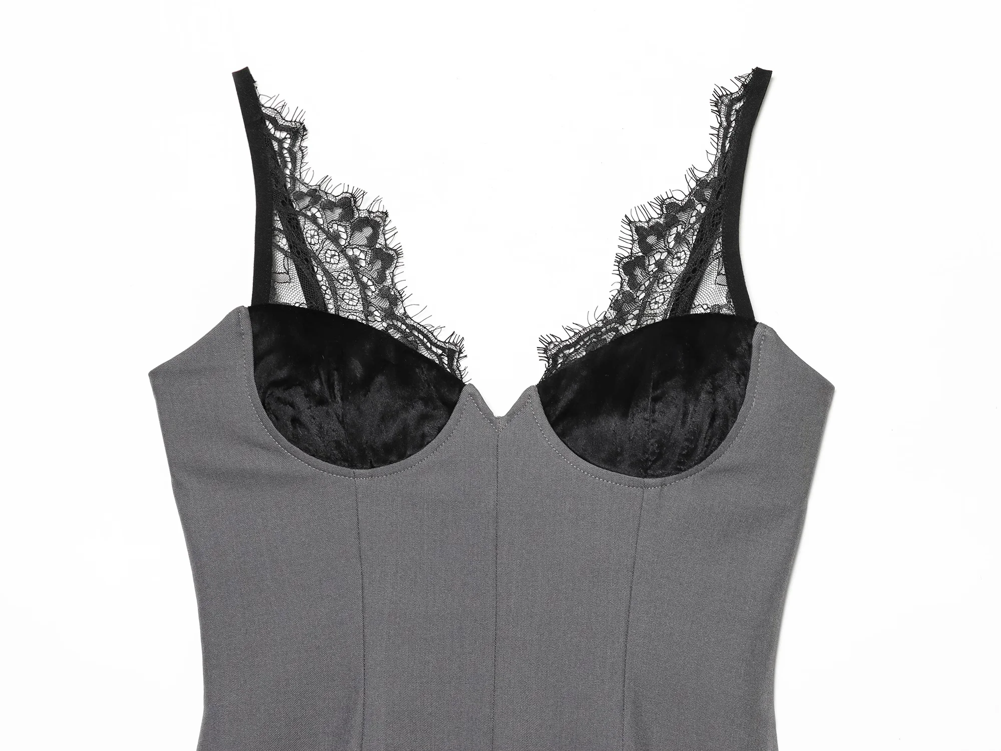 فستان KONDALA مثير من الدانتيل بفتحة رقبة شكل v عميقة فستان قصير بدون أكمام بدون ظهر للنساء لربيع وصيف 2026 فستان حفلات العشاء والتاريخ للسيدات