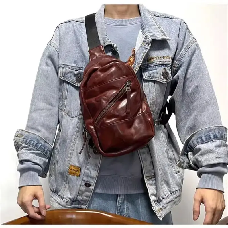 

Retro fashion high quality natural real leather men's pleated chest bag outdoor daily work real cowhide teenagers diagonal bag