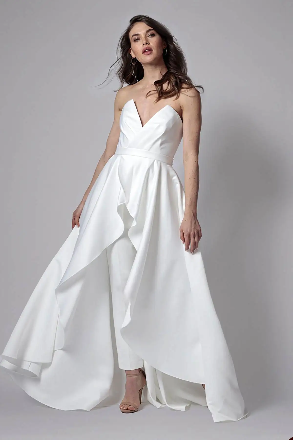 Modern Evening Dress Jumpsuits V Neck Strapless Sleeveless Jumpsuit Bride Pant Suit Detachable Sweep Train Custom Made