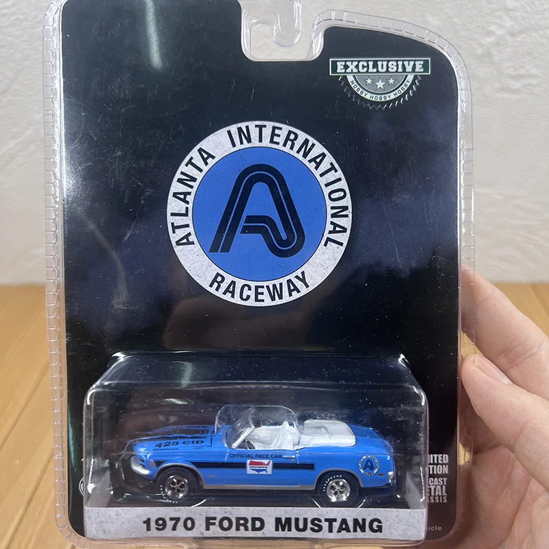 

Литая модель автомобиля Ford Mustang 1970 в масштабе 1:64, игрушки из сплава, мышечная винтажная модель автомобиля, классика, ностальгия, подарки для взрослых, сувенир, статический дисплей