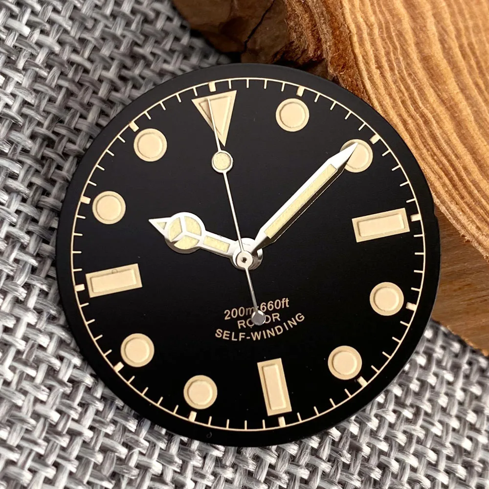 

Black Vintage Watch Dial Face 29mm for NH35A ETA2824 PT5000 Miyota 8215 821A Movement Luminous Marks Hands Set Watch Parts