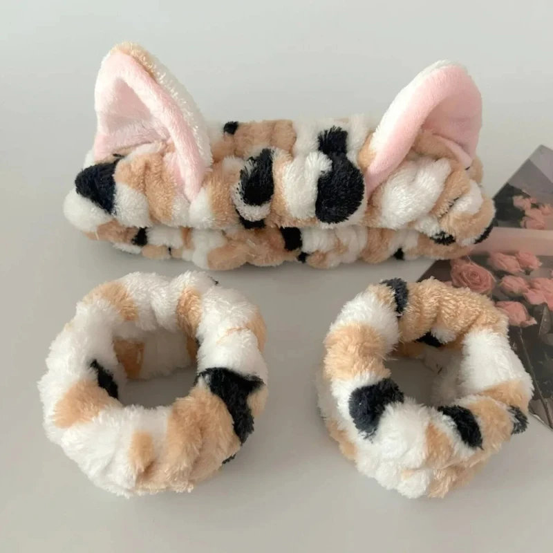 

Cute Three-dimensional Cat Ear Hair Band, Leopard Print Hair Tie, Face Wash and Grooming Hair Band, Wrist Three-piece Set
