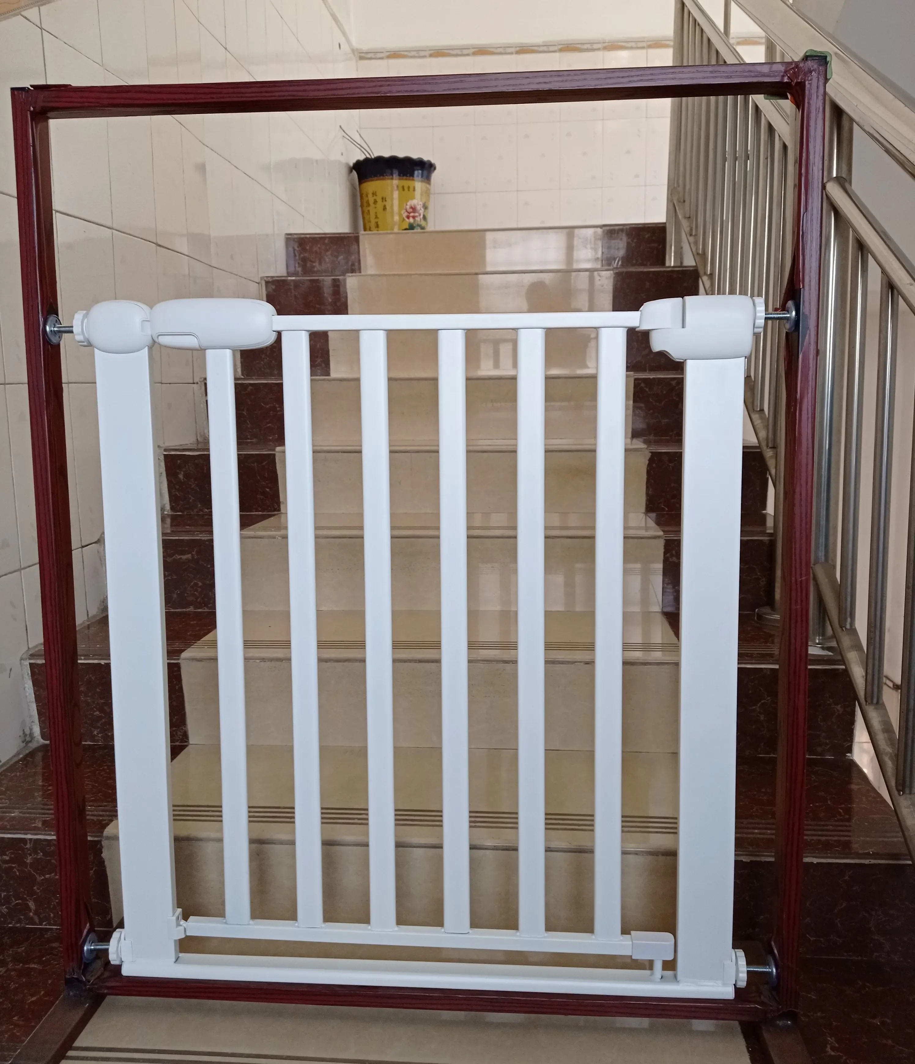 

Children Protection Security Stairs Door Baby Pet Safety Gate Fence For Kids Safe Doorway Gate Pets Dog Fence