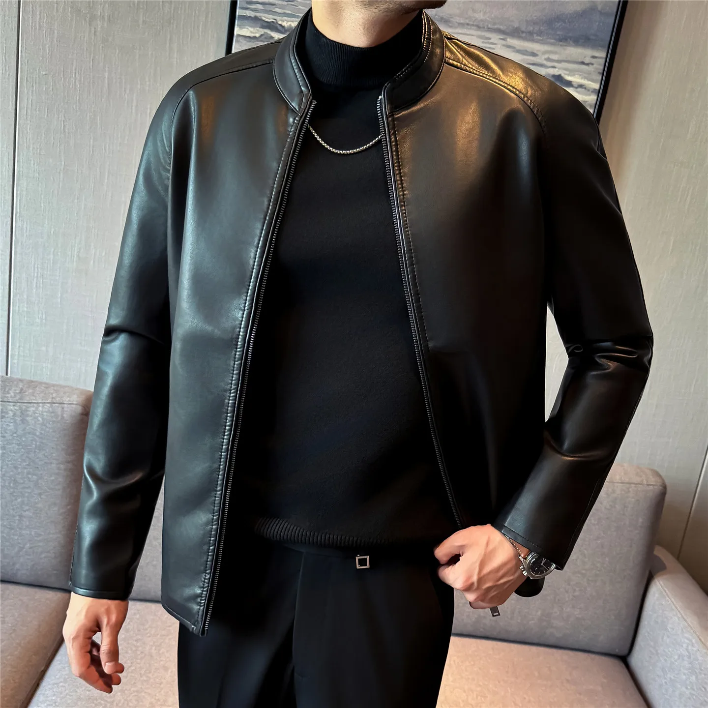 

High-quality and high-end motorcycle leather jacket for men, figure-hugging and warm stand-up collar PU leather jacket