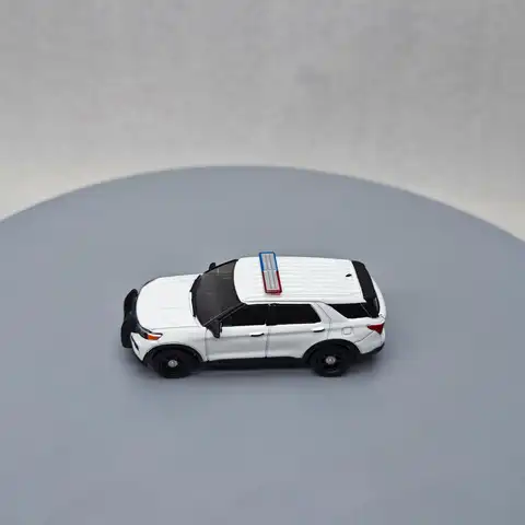6 best sales Ford Explorer modellskala - №5