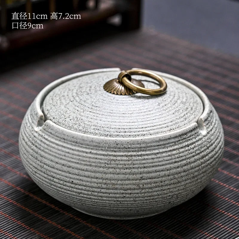 Coarse Ceramic Ashtray with Lid Anti Fly Ash Storage Box Creative Funnel Cigar Ashtray Living Room Decorative Ceramic Ashtray