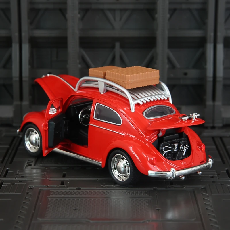 

1:32 Volkswagen Beetle Alloy Sedan Модель двери автомобиля и передняя капот и дверь багажника можно открыть имеет звук и освещение.