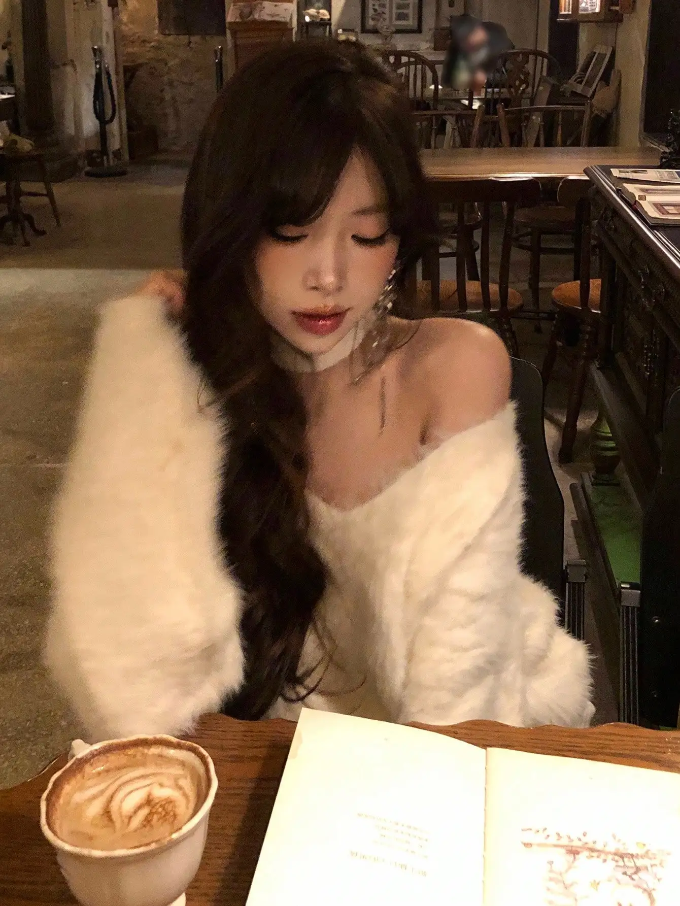 

Women's Oversized V-Neck Cowl Neck Fuzzy Sweater for Fall Winter Casual Wear