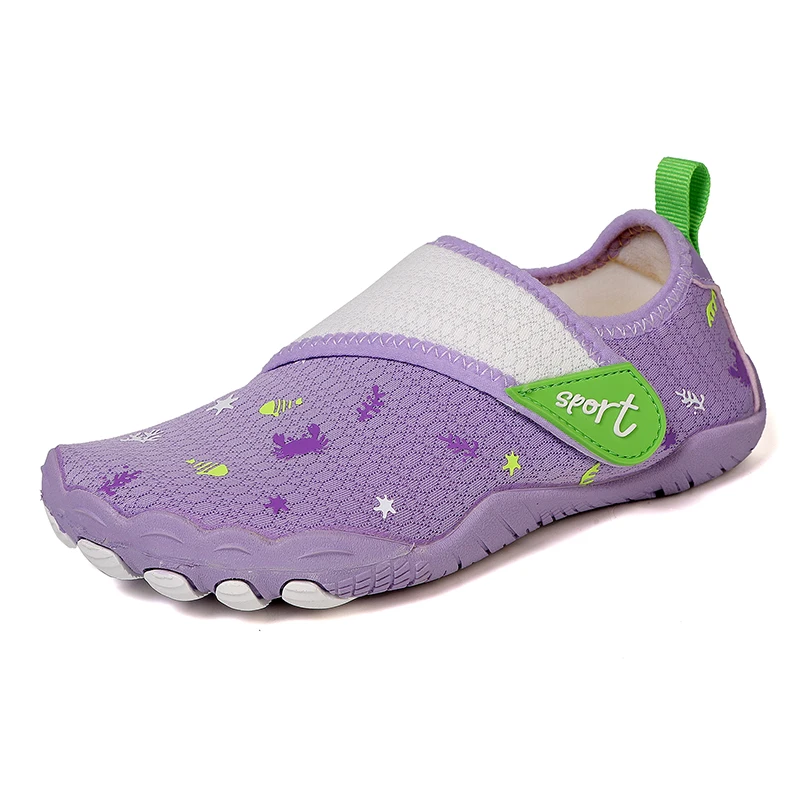 Nuovi bambini Aqua Scarpe da spiaggia Cinque dita Scarpe da acqua a piedi nudi Nuoto Leggero antiscivolo Mare Fiume Scarpe da ginnastica per bambini Estate